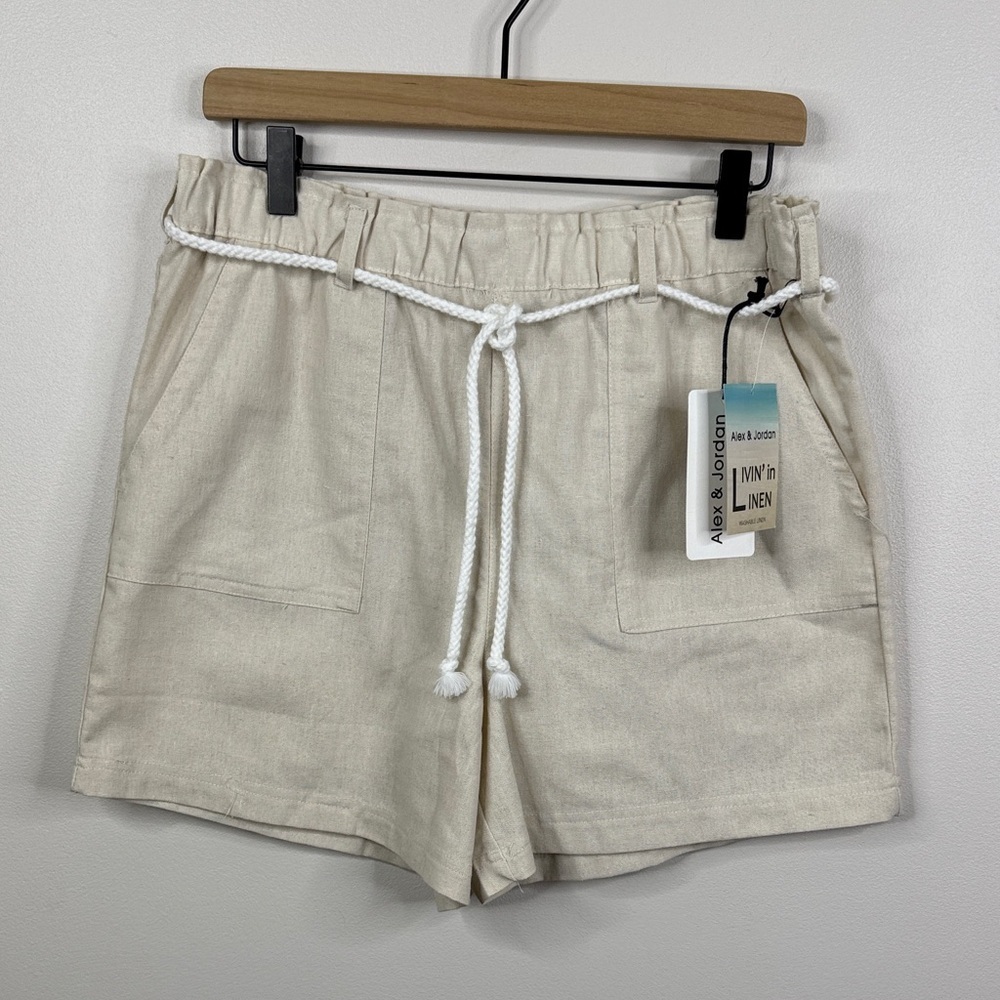 Alex & Jordan Linen Blend High Rise Rope Tie Shorts Cream Tan Size Medium NWT